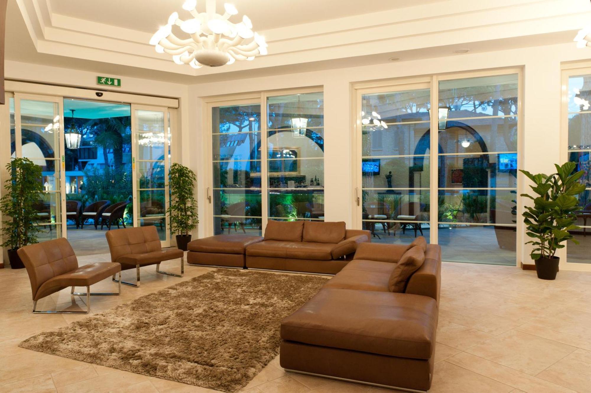 Hotel Belvedere Milano Marittima Exterior photo